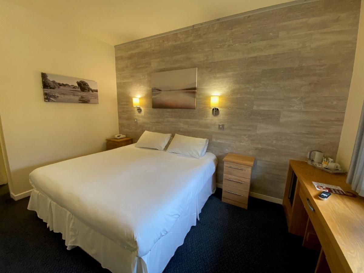 Dudsbury Golf Club - Hotel And Spa Ferndown Exteriör bild